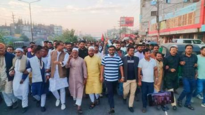শ্রীপুরে বিএনপি’র আনন্দ মিছিল...