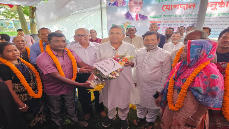 গাজীপুরে বিএনপিতে যোগ দিলেন দুই শতাধিক কোচ আদিবাসী পরিবার